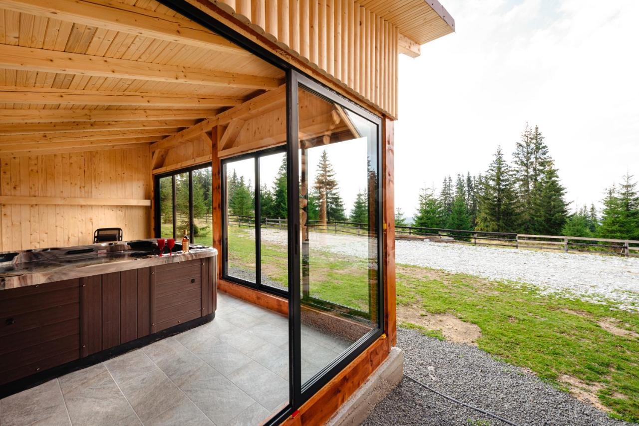 Casa Din Holiday home *